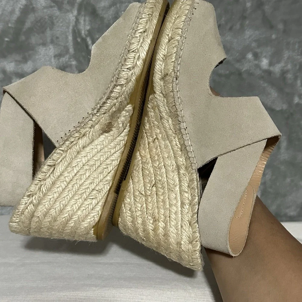 Bettye Muller Strappy Leather Espadrille Wedge Sandals Womens 7/37 Beige Coastal